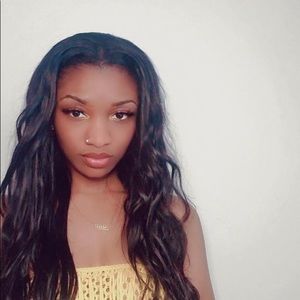 Meet your Posher, Sisi